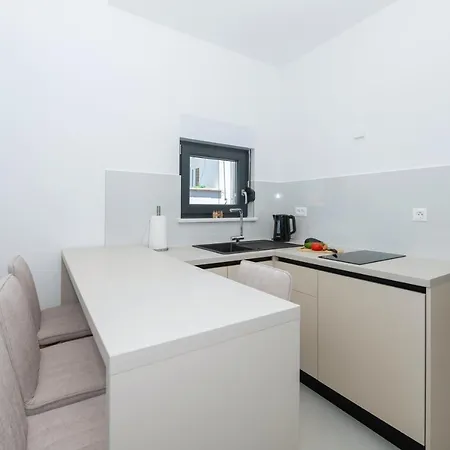 Apartmani Tona Baska Voda Exterior photo