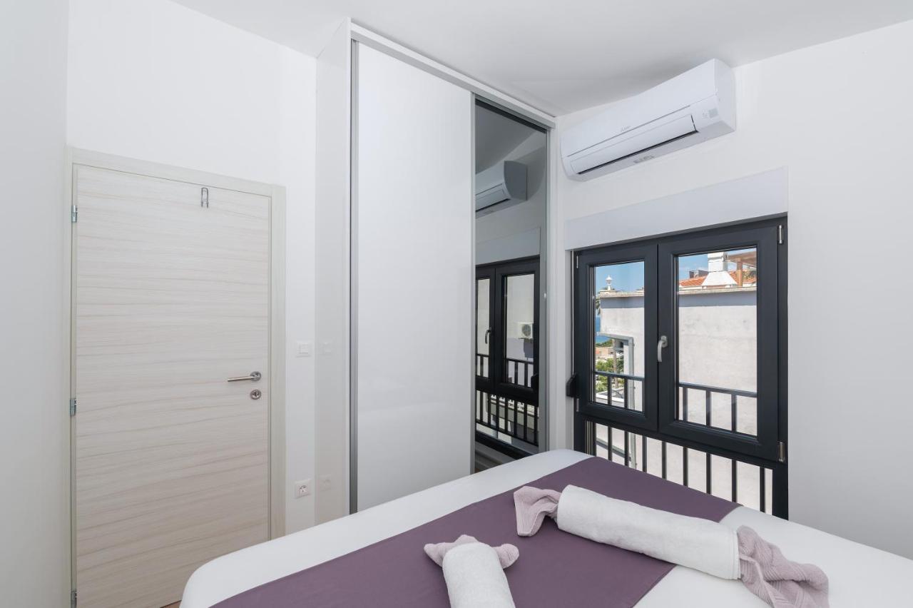 Apartment Tona Baska Voda