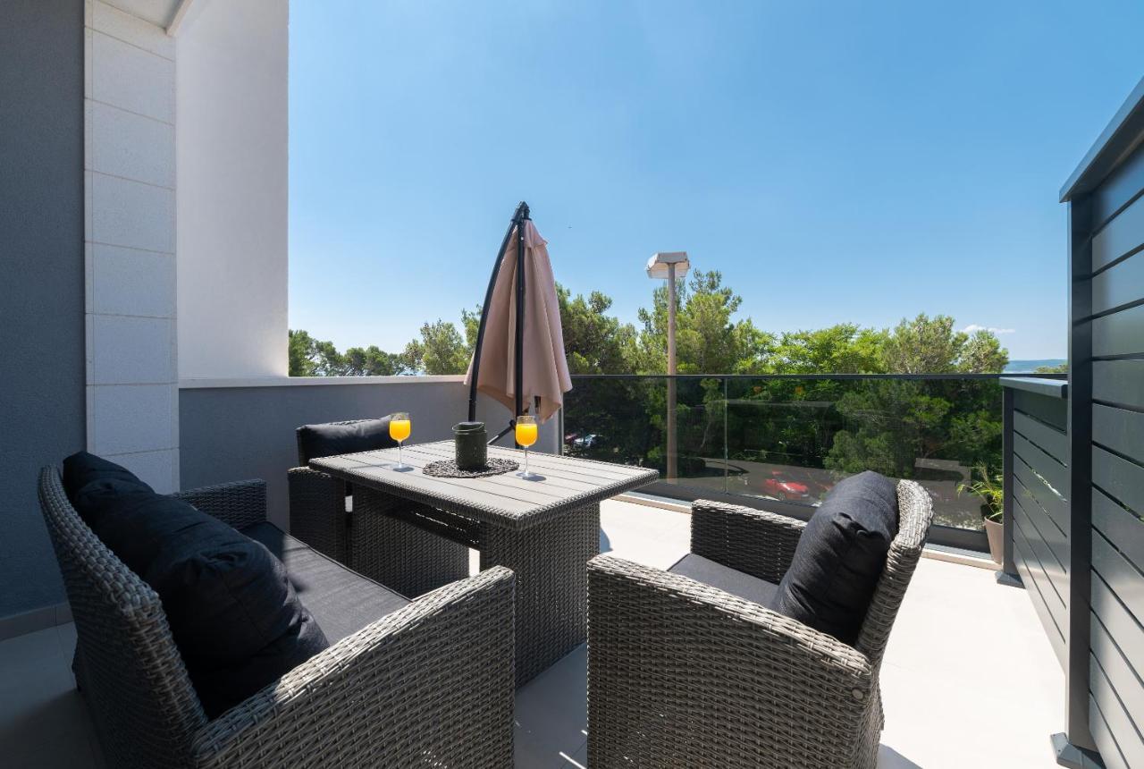 Tona Apartment